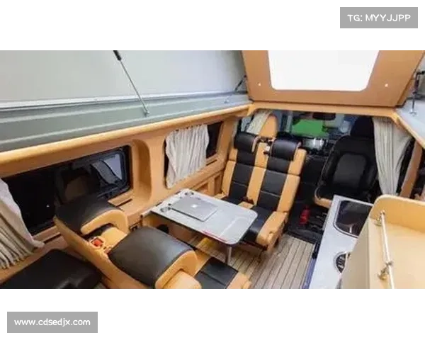 【吾羊说车】江铃原厂出品,江旅小野牛V362升顶B型房车 【吾羊说车】江铃原厂出品,江旅小野牛V362升顶B型房车